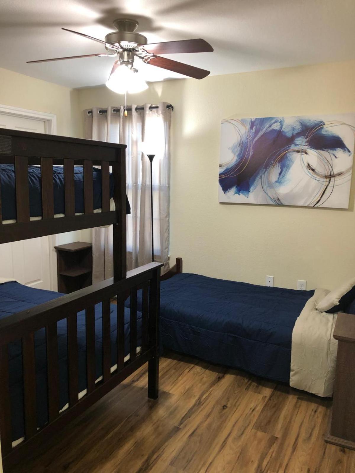 Spacious Villa Close To The Beach, 10 Sleeps Galveston Extérieur photo
